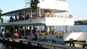 african-qeen-on-zambezi