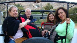 drive-to-samode-palace
