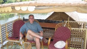houseboat