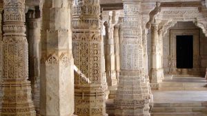 ranakpur-pillars