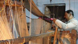 weaving-silk